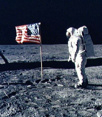 NASA should continue Apollo program
