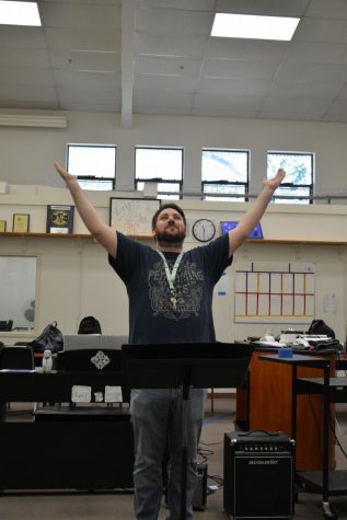 Patton sings good-bye to Cal High