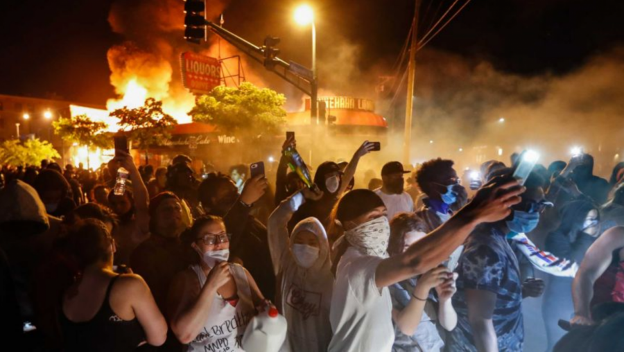 Reporter Ricardo Lopez from The Minnesota Reformer was at the site of a protest in downtown Minneapolis when a riot was taking place.