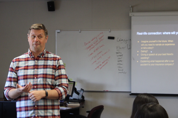 AP English Literature teacher Wade Wilgus teaches his senior students. Wilgus just started teaching at Cal this year.