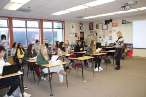 iQuest adviser Michelle Turner talks to some of the students in her unique class, which meets only once a week. The class focuses on finding internships for the students.