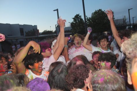 Hundreds of students covered in colors dance in Cal’s quad at ColorFest last Saturday. The event was supposed to include big name Bay Area rappers, but they were told to leave.